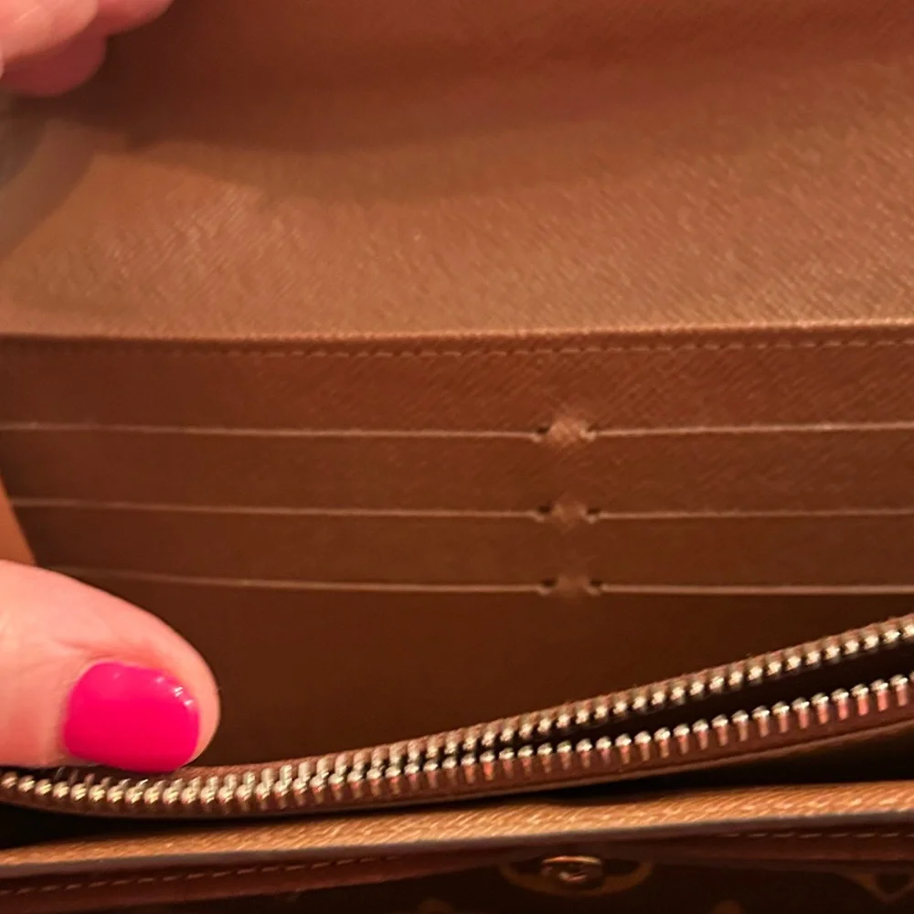 Louis Vuitton Classic Brown Monogram‎ Wallet CA0068